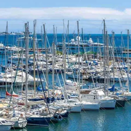 Apartment Golfe Juan Dans Avec Piscine