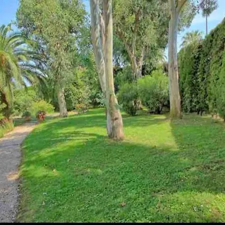 Apartment Golfe Juan Dans Avec Piscine Vallauris